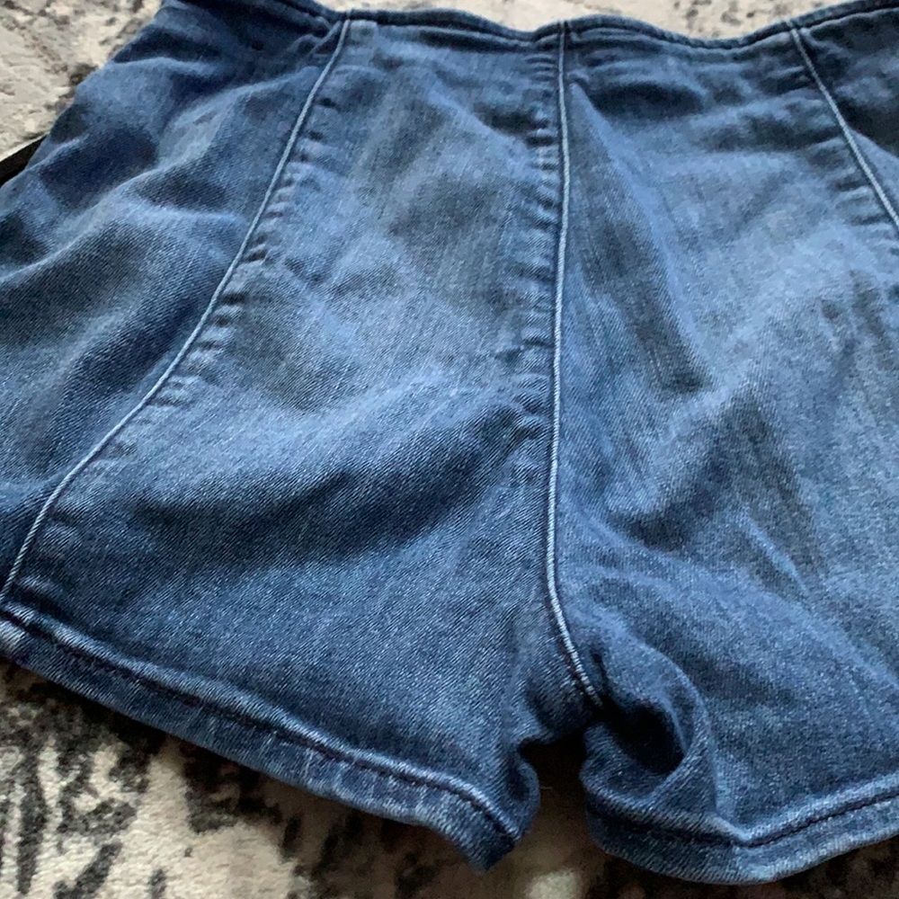 ❌SOLD❌Express Shorts - Picture 5 of 5
